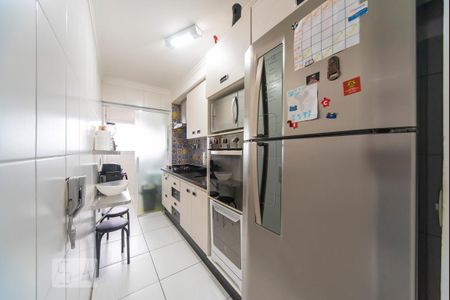 Apartamento para alugar com 74m², 2 quartos e 2 vagas Apartamento para alugar com 74m², 2 quartos e 2 vagasCozinha