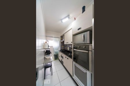 Apartamento para alugar com 74m², 2 quartos e 2 vagas Apartamento para alugar com 74m², 2 quartos e 2 vagasCozinha
