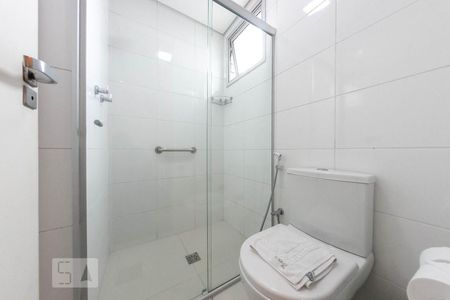 Banheiro de apartamento para alugar com 1 quarto, 32m² em Eldorado, Contagem