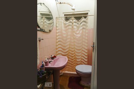 Casa à venda com 550m², 2 quartos e sem vagaBanheiro Social