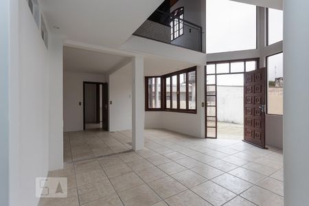 Casa para alugar com 160m², 2 quartos e 6 vagas Casa para alugar com 160m², 2 quartos e 6 vagasSala