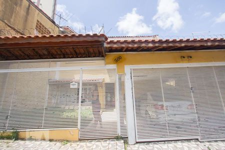 Casa para alugar com 300m², 6 quartos e 2 vagasFachada