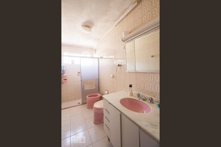 Casa para alugar com 300m², 6 quartos e 2 vagasBanheiro 2