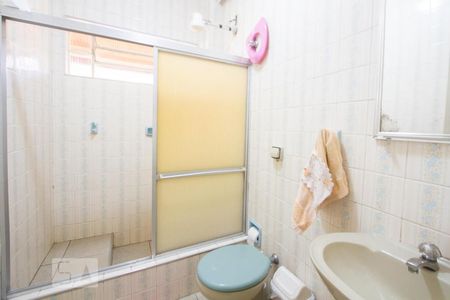 Casa para alugar com 300m², 6 quartos e 2 vagasBanheiro 1