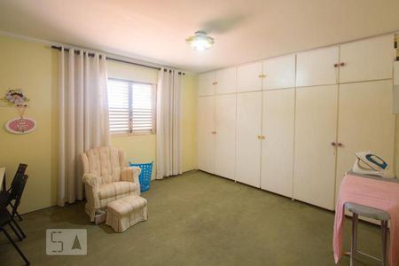 Casa para alugar com 300m², 6 quartos e 2 vagasQuarto 3