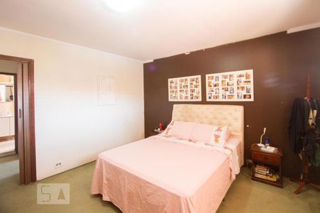 Casa para alugar com 300m², 6 quartos e 2 vagasSuíte