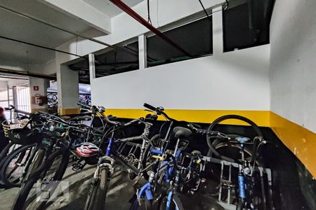 Apartamento à venda com 80m², 2 quartos e 1 vaga Apartamento à venda com 80m², 2 quartos e 1 vagaBicicletário