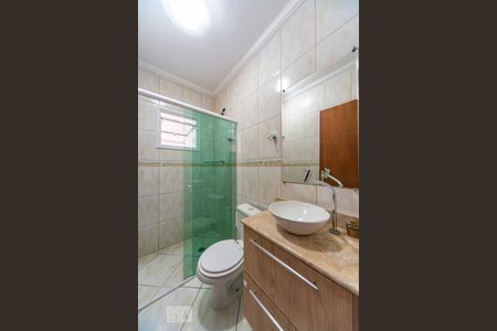 Banheiro  de apartamento à venda com 2 quartos, 80m² em Vila Bastos, Santo André