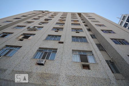 Apartamento para alugar com 70m², 3 quartos e 1 vagaFachada