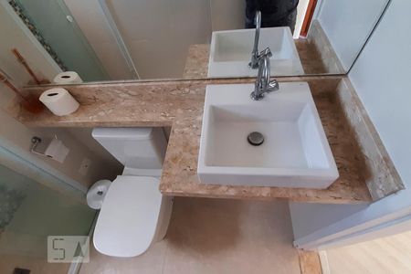 Banheiro  de apartamento à venda com 2 quartos, 50m² em Vila Antonieta, São Paulo