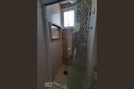 Banheiro  de apartamento à venda com 2 quartos, 50m² em Vila Antonieta, São Paulo