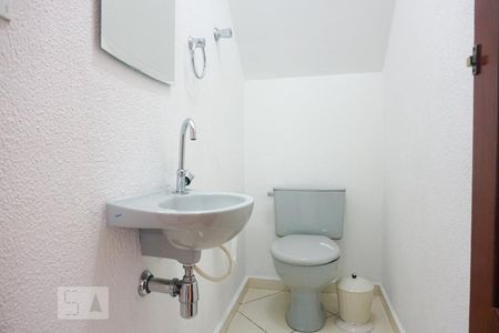 Lavabo de casa para alugar com 3 quartos, 75m² em Jardim Arize, São Paulo