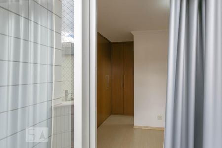Apartamento à venda com 89m², 4 quartos e 2 vagas Apartamento à venda com 89m², 4 quartos e 2 vagasVaranda do Quarto Suite