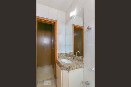 Apartamento à venda com 89m², 4 quartos e 2 vagas Apartamento à venda com 89m², 4 quartos e 2 vagasBanheiro da Suíte
