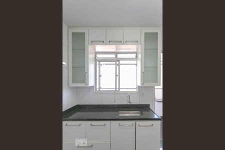 Apartamento à venda com 89m², 4 quartos e 2 vagas Apartamento à venda com 89m², 4 quartos e 2 vagasCozinha