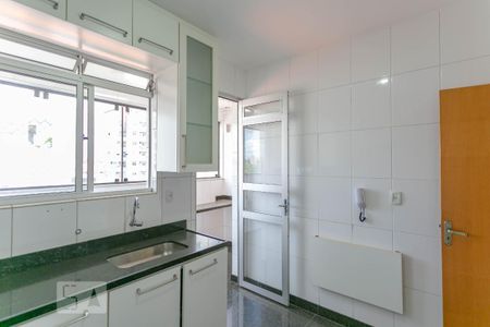 Apartamento à venda com 89m², 4 quartos e 2 vagas Apartamento à venda com 89m², 4 quartos e 2 vagasCozinha
