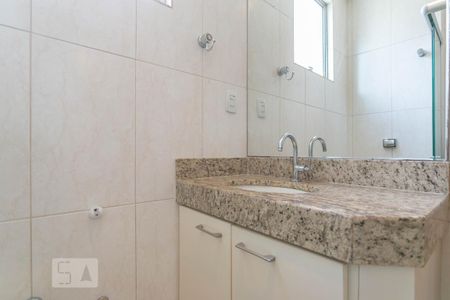 Apartamento à venda com 89m², 4 quartos e 2 vagas Apartamento à venda com 89m², 4 quartos e 2 vagasBanheiro Social