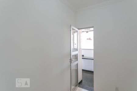 Apartamento à venda com 89m², 4 quartos e 2 vagas Apartamento à venda com 89m², 4 quartos e 2 vagasQuarto de Serviço