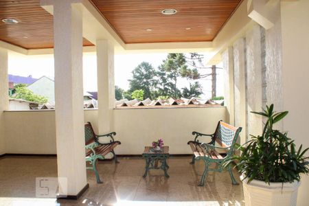 Apartamento à venda com 214m², 3 quartos e 2 vagas Apartamento à venda com 214m², 3 quartos e 2 vagasHall de Entrada