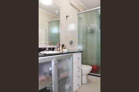 Apartamento à venda com 214m², 3 quartos e 2 vagas Apartamento à venda com 214m², 3 quartos e 2 vagasBanheiro da Suíte