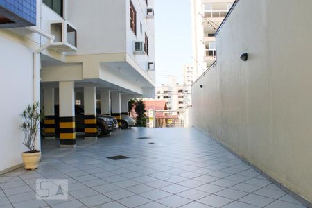 Apartamento à venda com 214m², 3 quartos e 2 vagas Apartamento à venda com 214m², 3 quartos e 2 vagasCondomínio