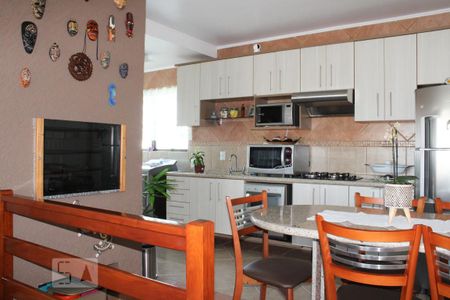 Apartamento à venda com 214m², 3 quartos e 2 vagas Apartamento à venda com 214m², 3 quartos e 2 vagasCozinha