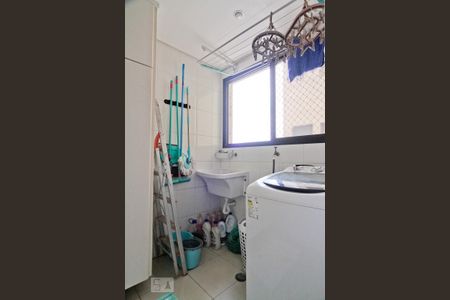 Apartamento à venda com 68m², 2 quartos e 1 vaga Apartamento à venda com 68m², 2 quartos e 1 vagaÁrea de Serviço