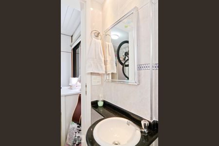 Apartamento à venda com 68m², 2 quartos e 1 vaga Apartamento à venda com 68m², 2 quartos e 1 vagaBanheiro da Suíte