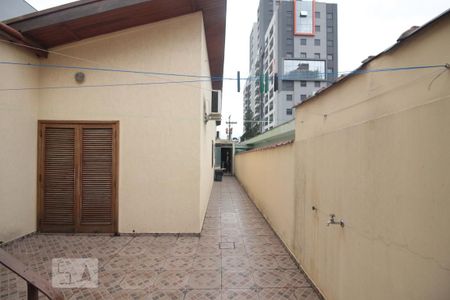 Casa à venda com 230m², 2 quartos e 4 vagasQuintal