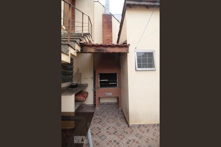 Casa à venda com 230m², 2 quartos e 4 vagasarea churrasqueira