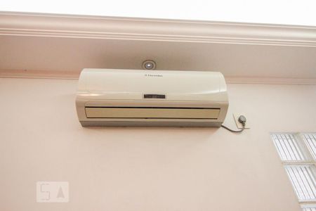 Casa à venda com 230m², 2 quartos e 4 vagassala