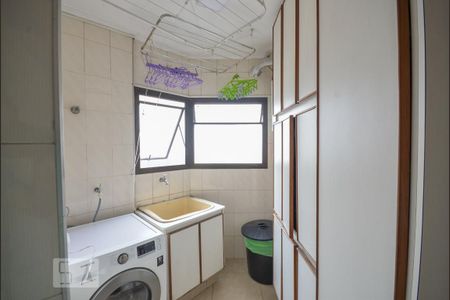 Apartamento à venda com 135m², 4 quartos e 2 vagasArea de Serviço