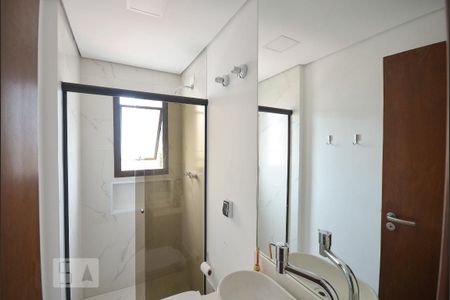 Apartamento à venda com 135m², 4 quartos e 2 vagasBanheiro Social