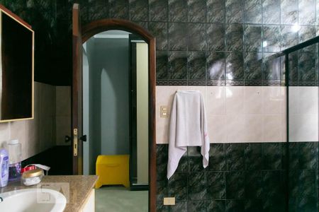 Casa à venda com 165m², 3 quartos e 4 vagas Casa à venda com 165m², 3 quartos e 4 vagasBanheiro da Suite