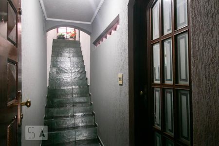 Casa à venda com 165m², 3 quartos e 4 vagas Casa à venda com 165m², 3 quartos e 4 vagasEntrada