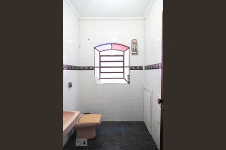 Casa à venda com 165m², 3 quartos e 4 vagas Casa à venda com 165m², 3 quartos e 4 vagasLavabo