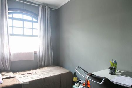 Casa à venda com 165m², 3 quartos e 4 vagas Casa à venda com 165m², 3 quartos e 4 vagasQuarto 2