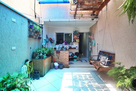 Casa à venda com 120m², 3 quartos e 2 vagasQuintal