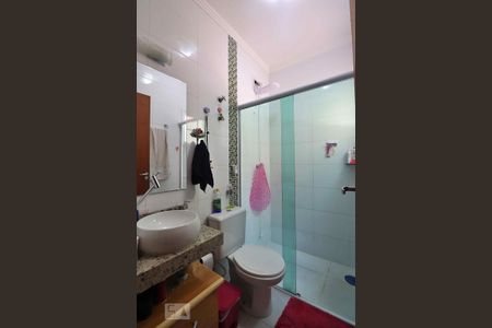 Casa à venda com 120m², 3 quartos e 2 vagasBanheiro Social