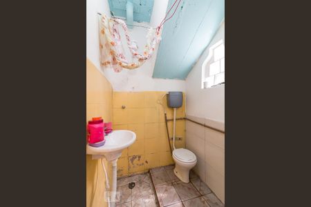 Casa à venda com 226m², 12 quartos e 4 vagasCasa 6 - banheiro