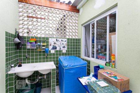 Casa à venda com 105m², 2 quartos e 1 vagaÁrea de Serviço