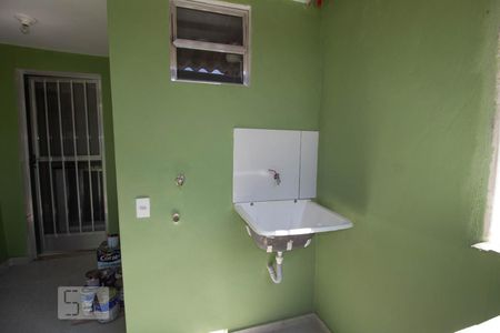 Casa para alugar com 40m², 1 quarto e sem vagaÁrea de Serviço\Varanda