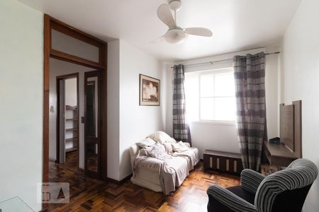 Sala de apartamento à venda com 3 quartos, 70m² em Camaquã, Porto Alegre