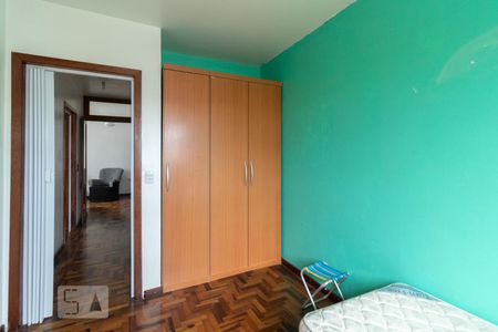 Quarto 1 de apartamento à venda com 3 quartos, 70m² em Camaquã, Porto Alegre