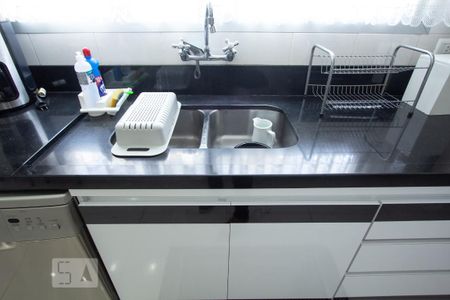 Apartamento à venda com 215m², 3 quartos e 2 vagas Apartamento à venda com 215m², 3 quartos e 2 vagasBanheiro da Suíte