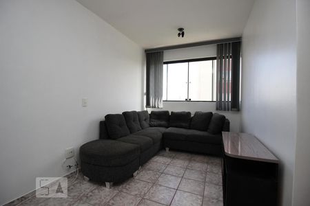 Sala de apartamento para alugar com 2 quartos, 76m² em Guará Ii, Brasília