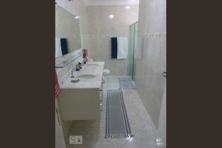 Banheiro de casa à venda com 3 quartos, 300m² em Vila Moinho Velho, São Paulo