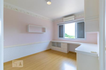 Casa de condomínio à venda com 498m², 6 quartos e 4 vagasQuarto da suíte 3