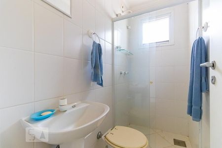 Casa de condomínio à venda com 498m², 6 quartos e 4 vagasBanheiro de serviço