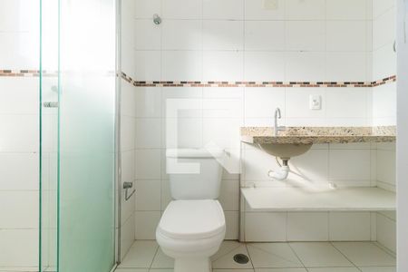 Apartamento para alugar com 66m², 2 quartos e 1 vaga Apartamento para alugar com 66m², 2 quartos e 1 vagaBanheiro da Suíte 2